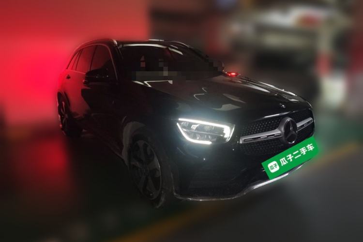 Used Mercedes-Benz GLC 2022 Facelifted GLC 260 L 4MATIC Dynamic Edition Front Right 45 Deg