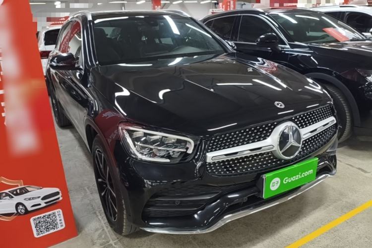 Used Mercedes-Benz GLC 2022 Second Facelift GLC 260 L 4MATIC Luxury Edition Front Right 45 Deg