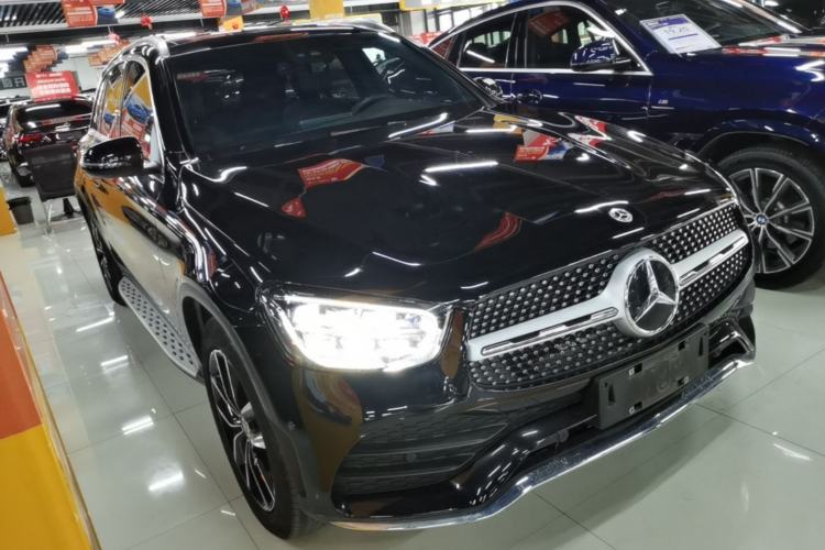Used Mercedes-Benz GLC 2022 GLC 300 L 4MATIC Dynamic Model Front Right 45 Deg