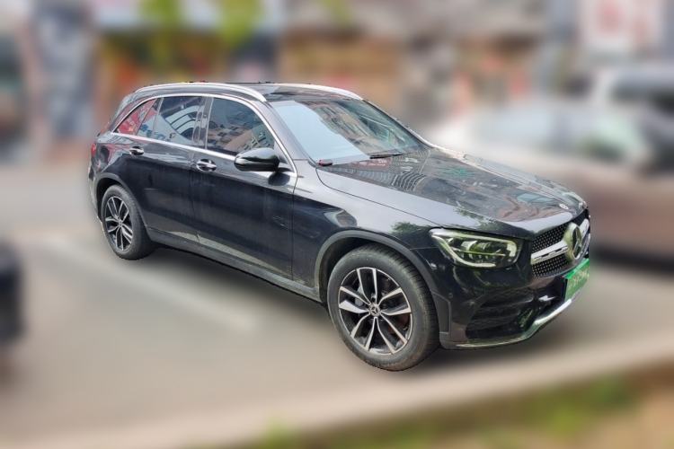 Used Mercedes-Benz GLC 2022 Second Facelift GLC 260 L 4MATIC Luxury Edition Front Right 45 Deg