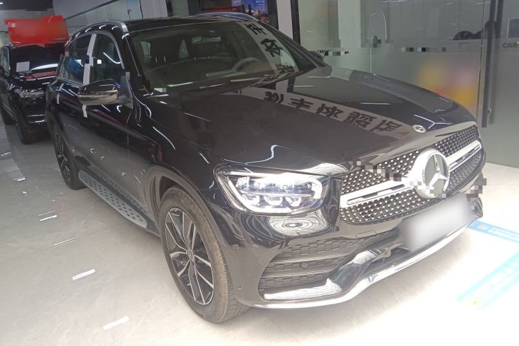 Used Mercedes-Benz GLC 2022 Facelift GLC 260 L 4MATIC Luxury Edition Front Right 45 Deg