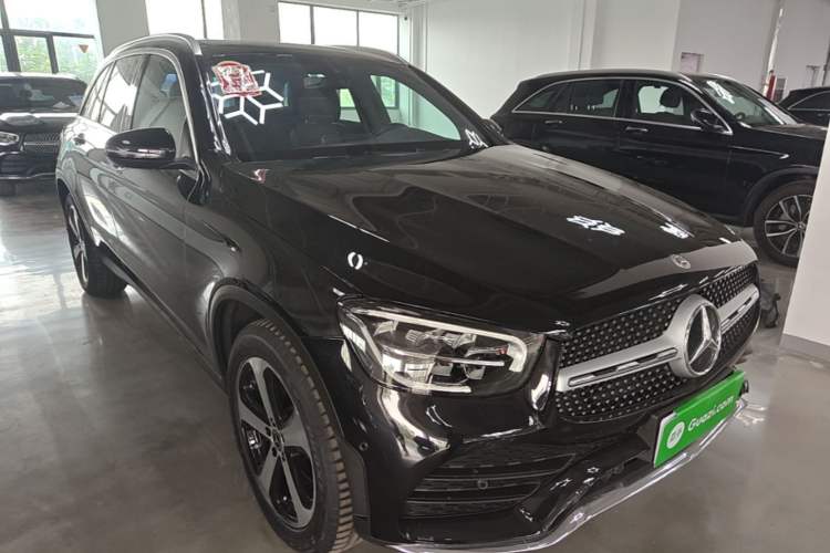 Used Mercedes-Benz GLC 2022 Facelifted GLC 260 L 4MATIC Dynamic Edition Front Right 45 Deg