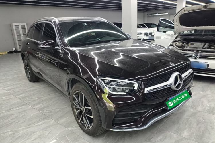 Used Mercedes-Benz GLC 2022 Facelift GLC 260 L 4MATIC Luxury Edition Front Right 45 Deg