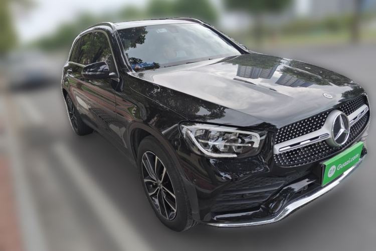 Used Mercedes-Benz GLC 2022 Second Facelift GLC 260 L 4MATIC Luxury Edition Front Right 45 Deg