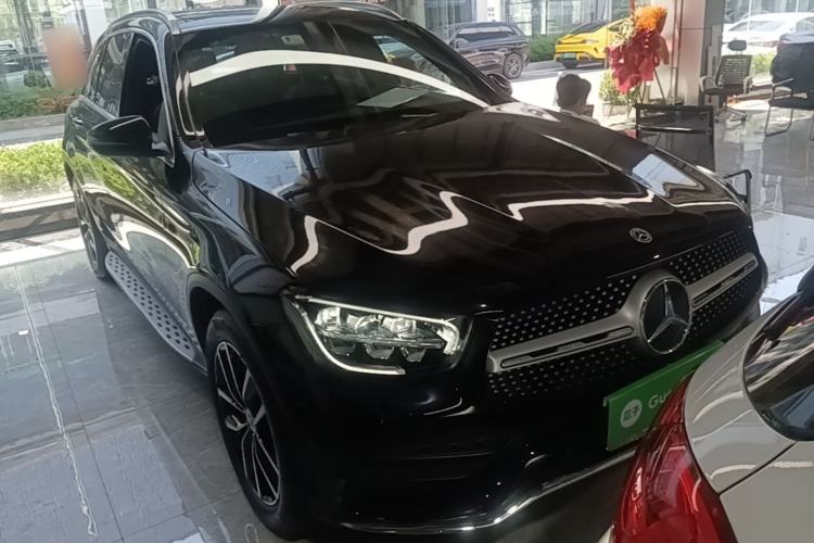 Used Mercedes-Benz GLC 2022 Second Facelift GLC 260 L 4MATIC Luxury Edition Front Right 45 Deg