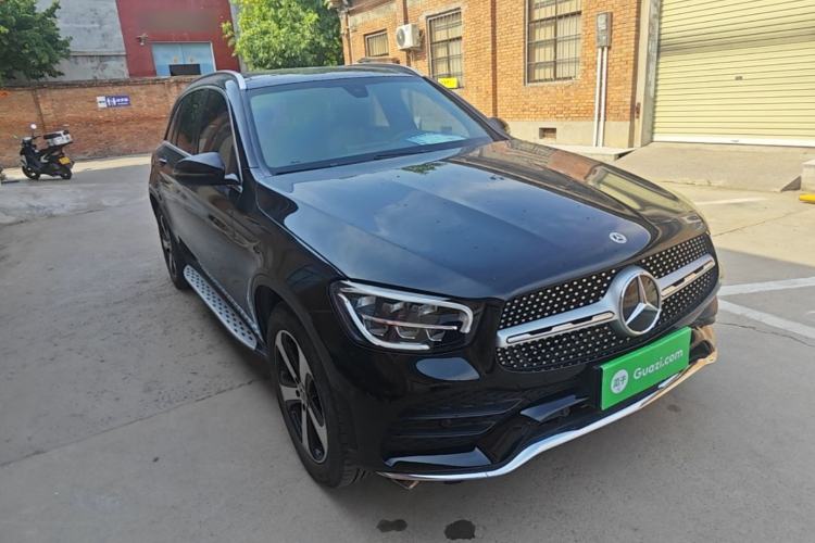 Used Mercedes-Benz GLC 2022 Facelifted GLC 260 L 4MATIC Dynamic Edition Front Right 45 Deg