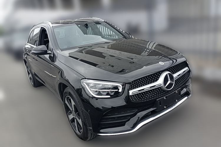 Used Mercedes-Benz GLC 2022 Facelifted GLC 260 L 4MATIC Dynamic Edition Front Right 45 Deg