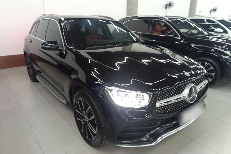 Used Mercedes-Benz GLC 2022 Second Facelift GLC 260 L 4MATIC Luxury Edition Front Right 45 Deg