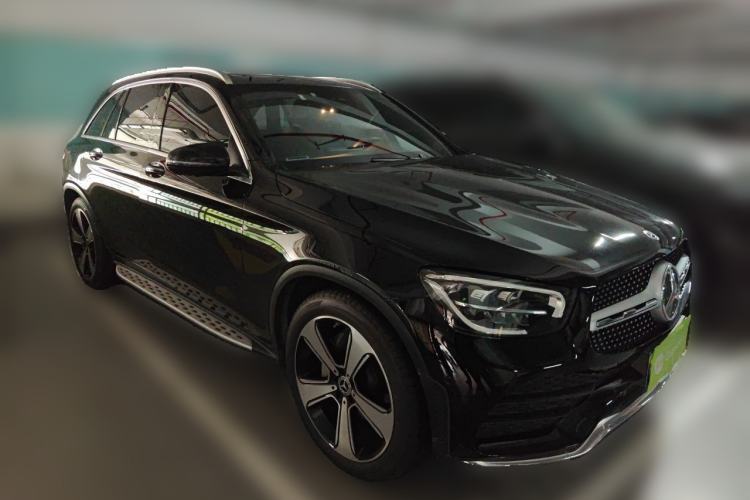 Used Mercedes-Benz GLC 2022 GLC 300 L 4MATIC Luxury Model Front Right 45 Deg