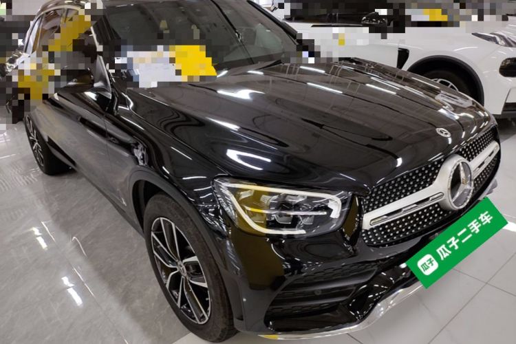 Used Mercedes-Benz GLC 2022 Second Facelift GLC 260 L 4MATIC Luxury Edition Front Right 45 Deg