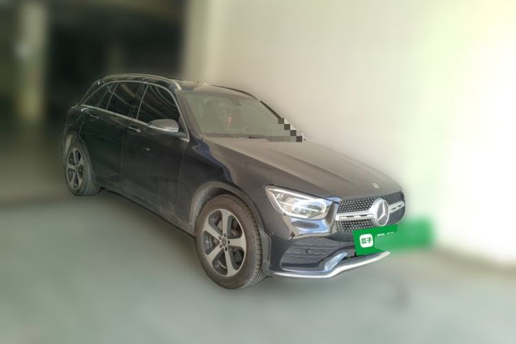 Used Mercedes-Benz GLC 2022 Refreshed GLC 260 L 4MATIC Dynamic Edition Front Right 45 Deg