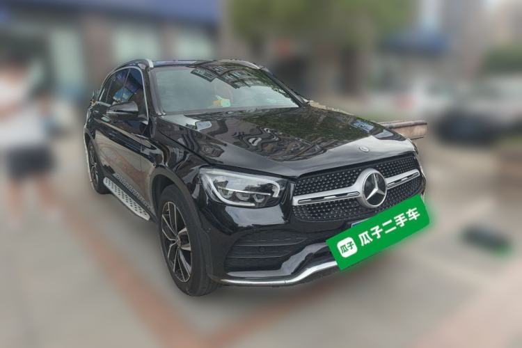 Used Mercedes-Benz GLC 2022 Second Facelift GLC 260 L 4MATIC Luxury Edition Front Right 45 Deg