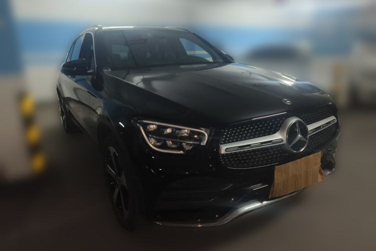 Used Mercedes-Benz GLC 2022 Refreshed GLC 260 L 4MATIC Dynamic Edition Front Right 45 Deg