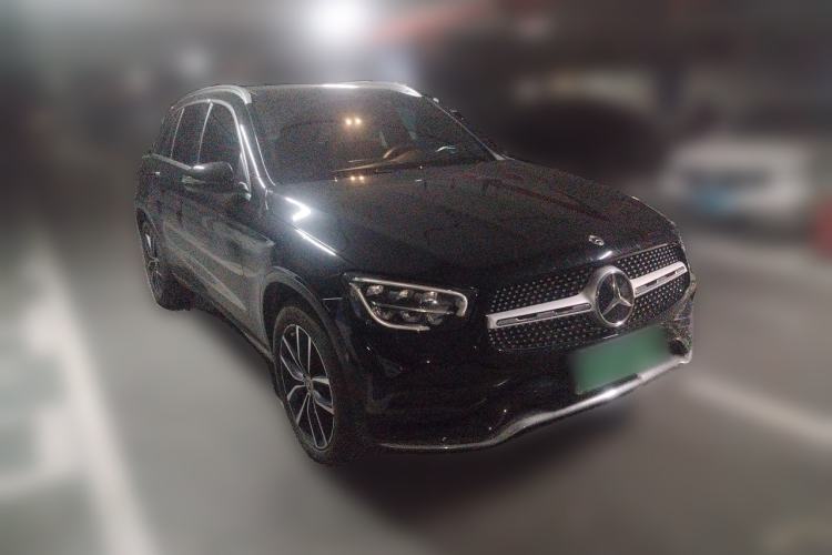 Used Mercedes-Benz GLC 2022 Second Facelift GLC 260 L 4MATIC Luxury Edition Front Right 45 Deg