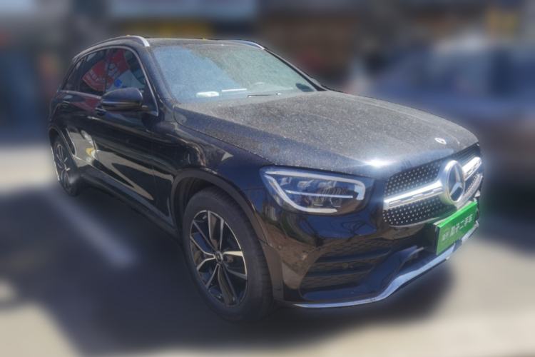 Used Mercedes-Benz GLC 2022 Second Facelift GLC 260 L 4MATIC Luxury Edition Front Right 45 Deg
