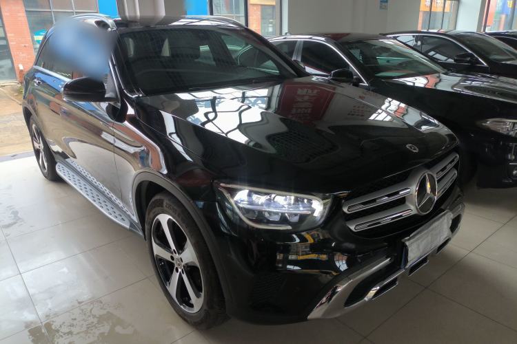 Used Mercedes-Benz GLC 2022 Refreshed GLC 260 L 4MATIC Dynamic Edition Front Right 45 Deg