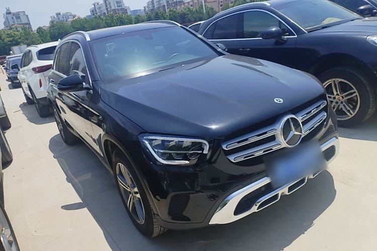 Used Mercedes-Benz GLC 2022 GLC 260 L 4MATIC Dynamic Edition Front Right 45 Deg