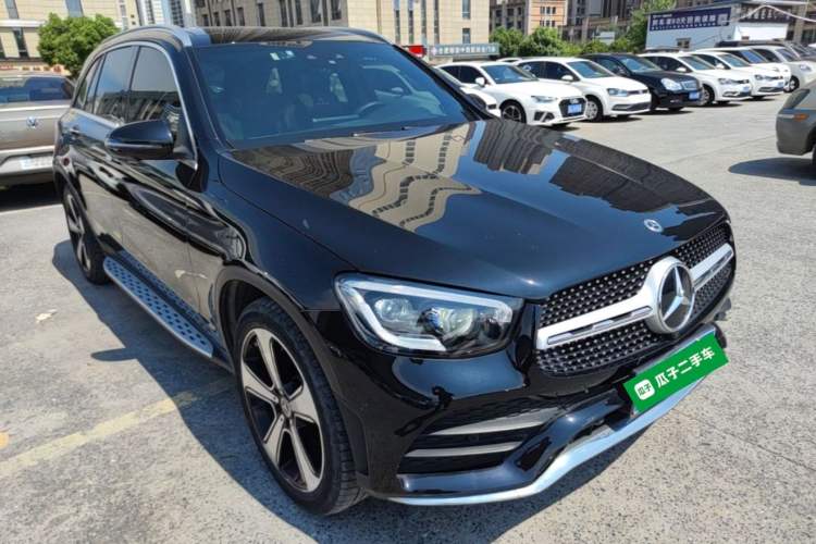Used Mercedes-Benz GLC 2022 GLC 300 L 4MATIC Luxury Model Front Right 45 Deg