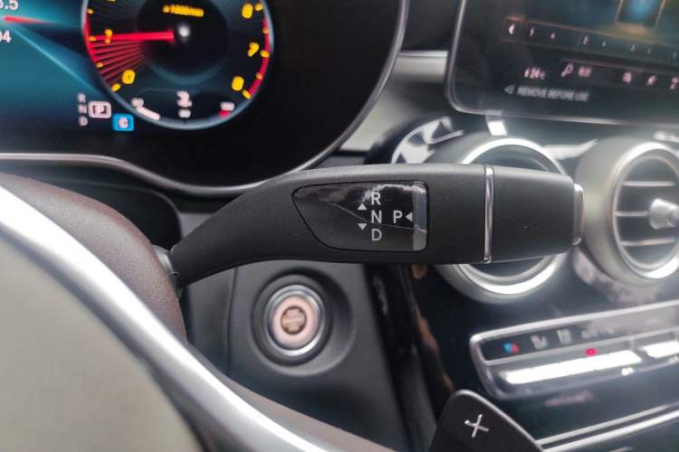 Used Mercedes-Benz GLC 2022 Facelifted GLC 260 L 4MATIC Dynamic Edition Gear Lever