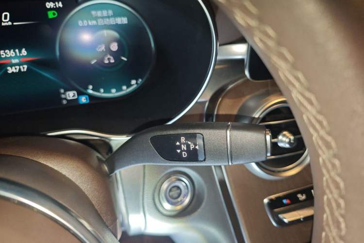 Used Mercedes-Benz GLC 2022 Refreshed GLC 300 L 4MATIC Dynamic Edition Prestige Version Gear Lever