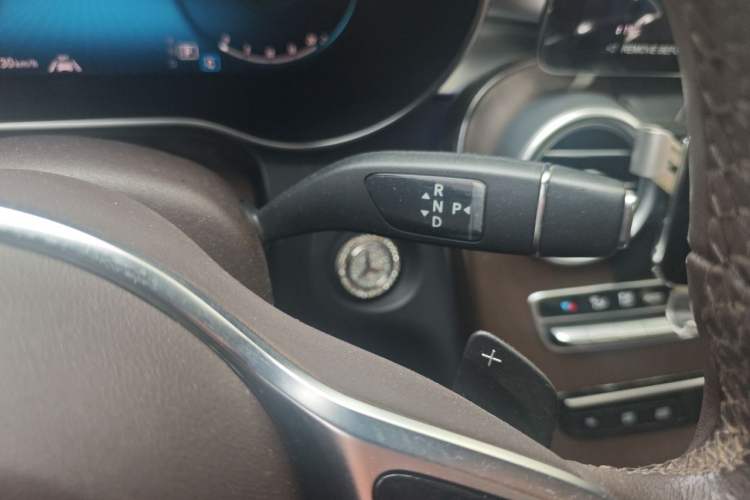Used Mercedes-Benz GLC 2022 Refreshed GLC 300 L 4MATIC Dynamic Edition Prestige Version Gear Lever