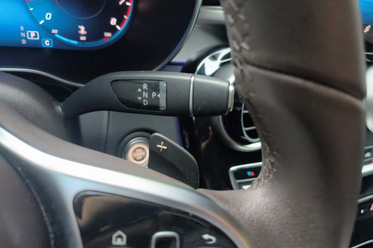 Used Mercedes-Benz GLC 2022 Second Facelift GLC 260 L 4MATIC Dynamic Edition Gear Lever
