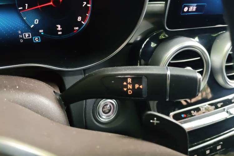 Used Mercedes-Benz GLC 2022 Second Facelift GLC 260 L 4MATIC Dynamic Edition Gear Lever