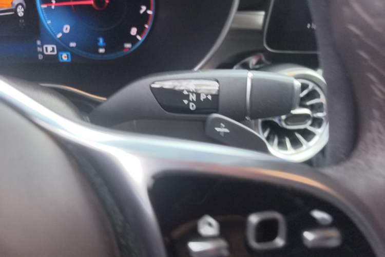 Used Mercedes-Benz GLC 2022 GLC 260 L 4MATIC Dynamic Edition Gear Lever