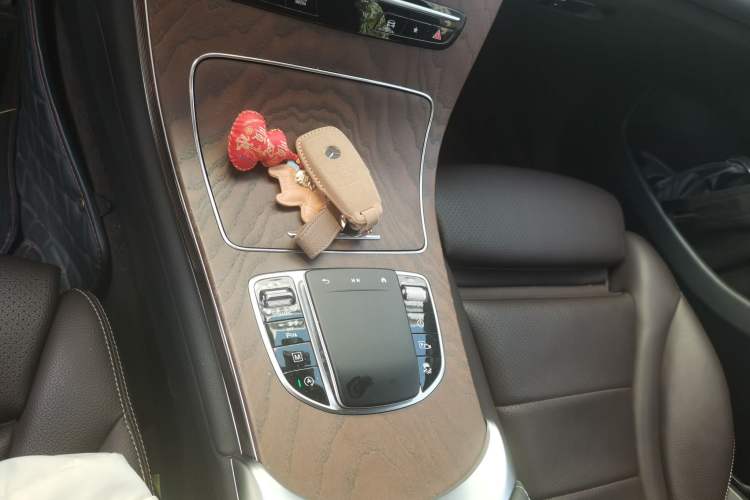 Used Mercedes-Benz GLC 2022 GLC 300 L 4MATIC Dynamic Edition Prestige Model Gear Lever