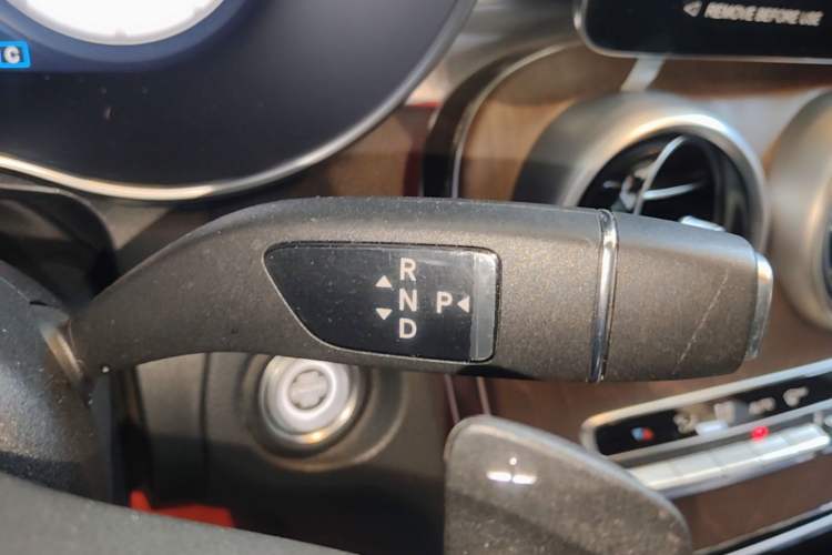 Used Mercedes-Benz GLC 2022 Refreshed GLC 300 L 4MATIC Dynamic Edition Prestige Version Gear Lever