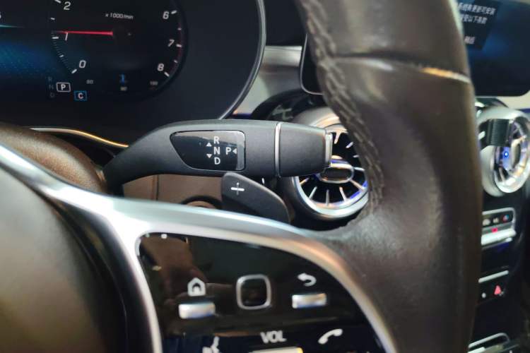 Used Mercedes-Benz GLC 2022 Second Facelift GLC 260 L 4MATIC Dynamic Edition Gear Lever