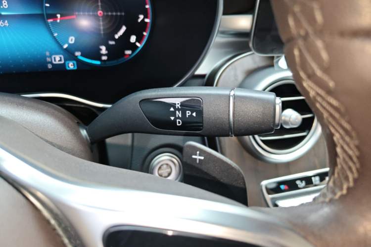 Used Mercedes-Benz GLC 2022 Refreshed GLC 300 L 4MATIC Dynamic Edition Prestige Version Gear Lever