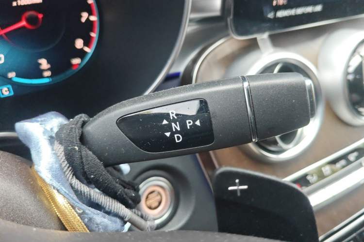 Used Mercedes-Benz GLC 2022 Refreshed GLC 300 L 4MATIC Dynamic Edition Prestige Version Gear Lever