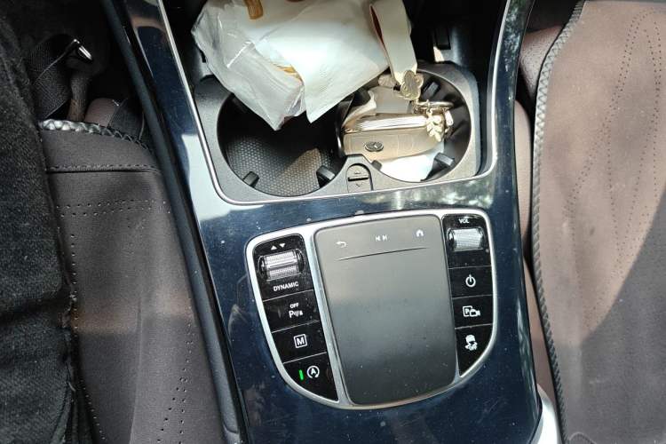 Used Mercedes-Benz GLC 2022 Facelifted GLC 260 L 4MATIC Dynamic Edition Gear Lever