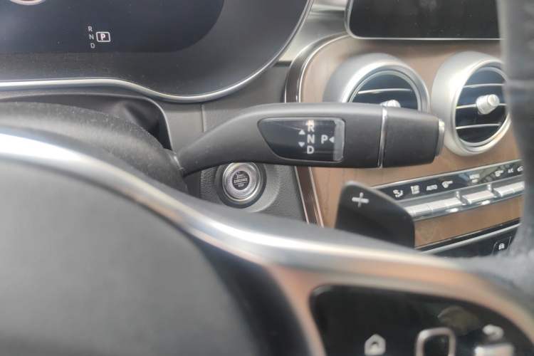 Used Mercedes-Benz GLC 2022 GLC 300 L 4MATIC Dynamic Model Gear Lever