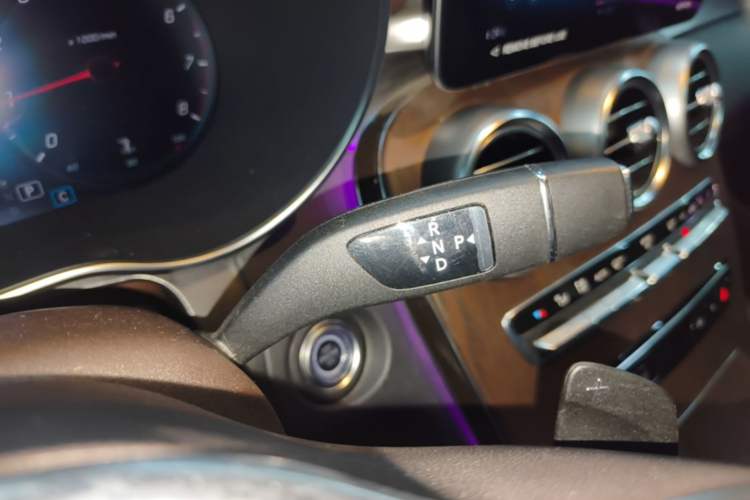 Used Mercedes-Benz GLC 2022 Refreshed GLC 300 L 4MATIC Dynamic Edition Prestige Version Gear Lever