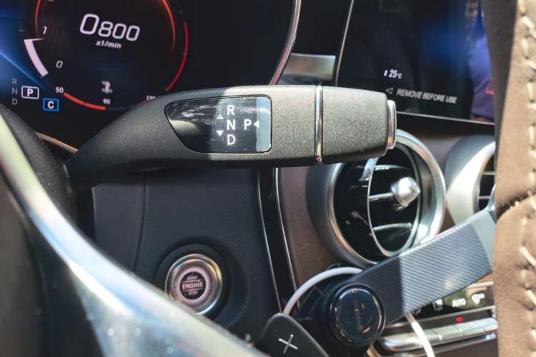 Used Mercedes-Benz GLC 2022 Refreshed GLC 300 L 4MATIC Dynamic Edition Prestige Version Gear Lever
