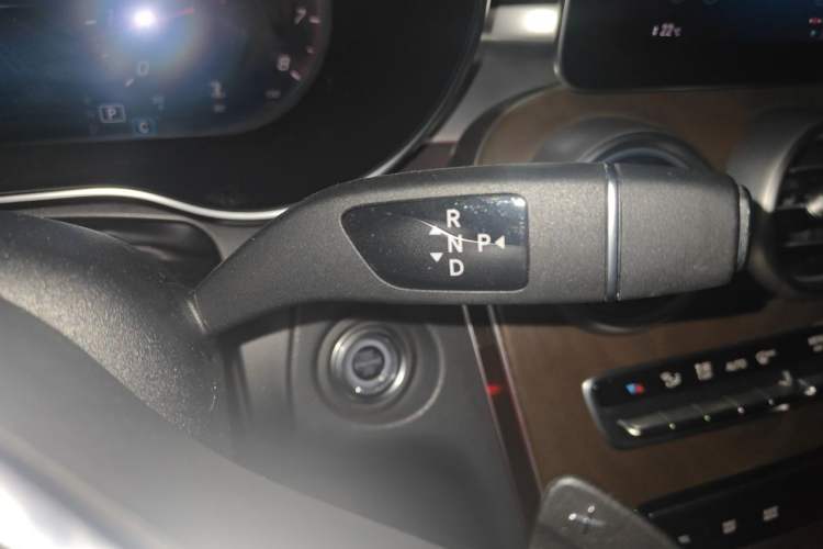 Used Mercedes-Benz GLC 2022 GLC 260 L 4MATIC Luxury Model Gear Lever