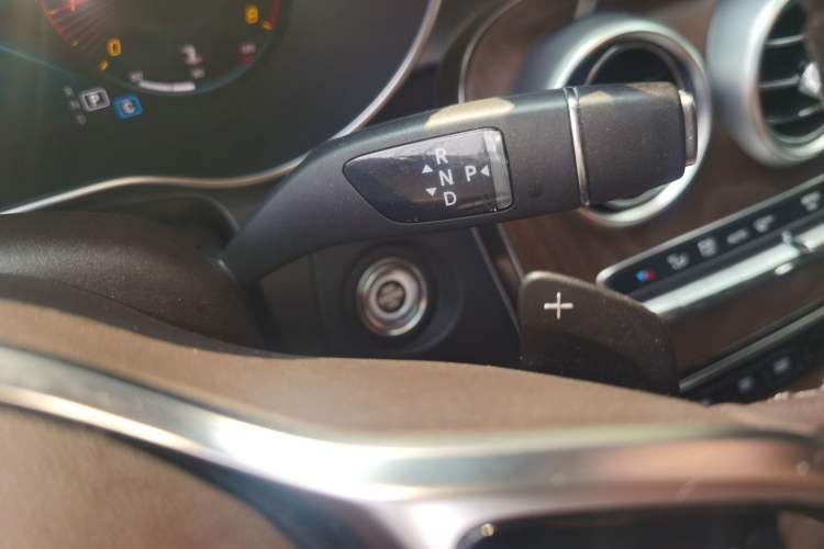 Used Mercedes-Benz GLC 2022 Refreshed GLC 300 L 4MATIC Dynamic Edition Prestige Version Gear Lever