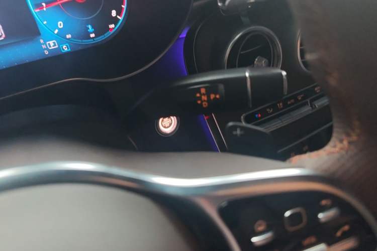 Used Mercedes-Benz GLC 2022 Refreshed GLC 300 L 4MATIC Dynamic Edition Prestige Version Gear Lever
