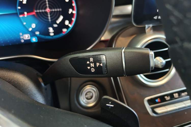 Used Mercedes-Benz GLC 2022 Refreshed GLC 300 L 4MATIC Dynamic Edition Prestige Version Gear Lever