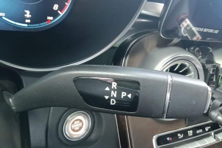 Used Mercedes-Benz GLC 2022 Refreshed GLC 300 L 4MATIC Dynamic Edition Prestige Version Gear Lever