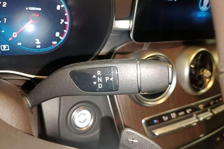 Used Mercedes-Benz GLC 2022 GLC 300 L 4MATIC Dynamic Model Gear Lever
