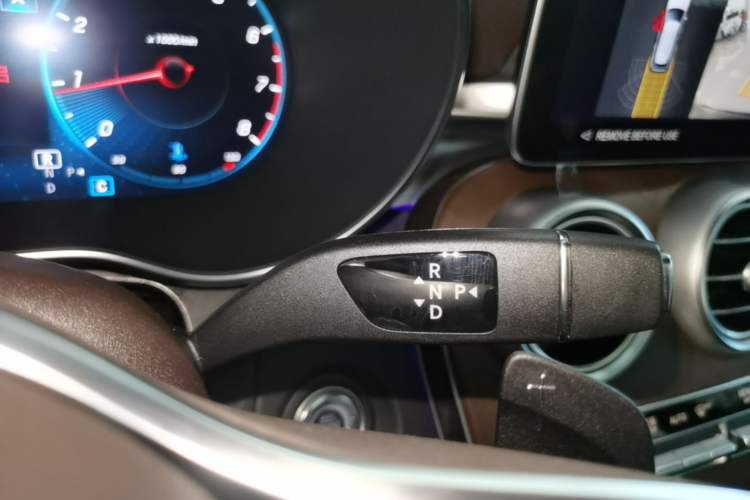 Used Mercedes-Benz GLC 2022 Refreshed GLC 300 L 4MATIC Dynamic Edition Prestige Version Gear Lever