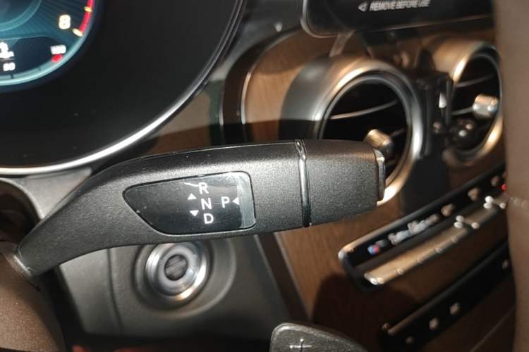 Used Mercedes-Benz GLC 2022 Refreshed GLC 300 L 4MATIC Dynamic Edition Prestige Version Gear Lever