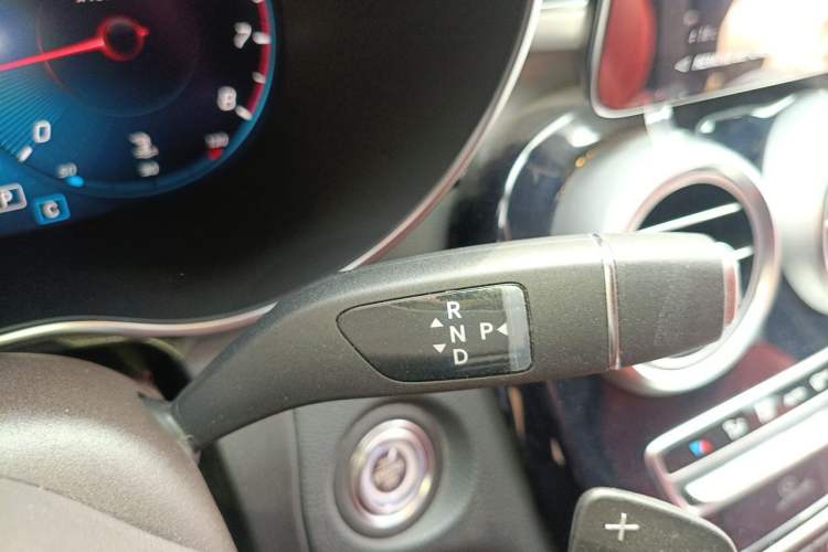 Used Mercedes-Benz GLC 2022 Facelifted GLC 260 L 4MATIC Dynamic Edition Gear Lever