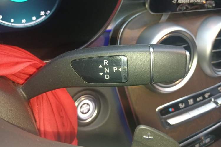 Used Mercedes-Benz GLC 2022 GLC 260 L 4MATIC Luxury Model Gear Lever