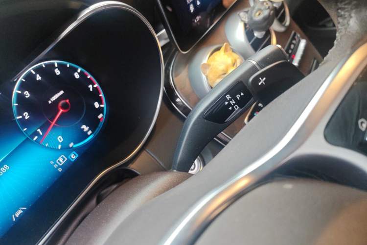 Used Mercedes-Benz GLC 2022 Refreshed GLC 300 L 4MATIC Dynamic Edition Prestige Version Gear Lever