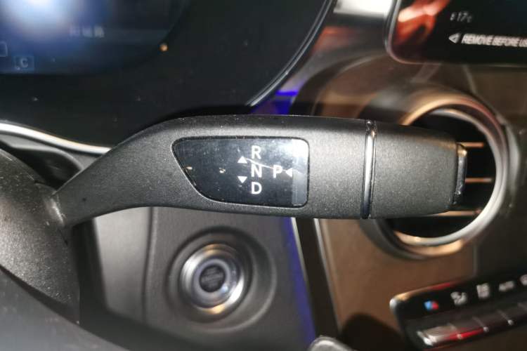 Used Mercedes-Benz GLC 2022 Refreshed GLC 300 L 4MATIC Dynamic Edition Prestige Version Gear Lever