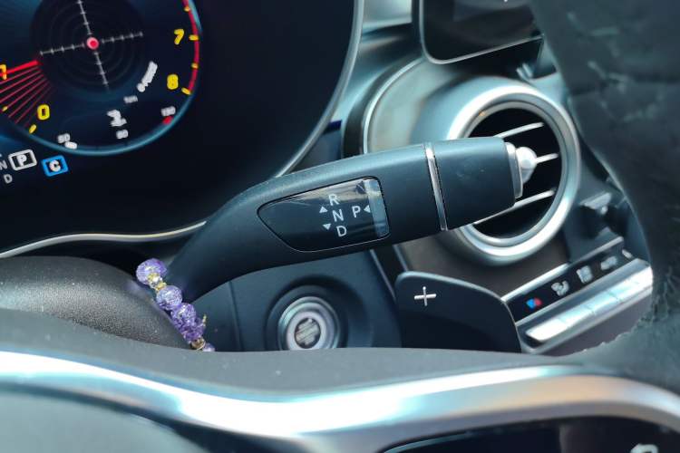 Used Mercedes-Benz GLC 2022 Refreshed GLC 300 L 4MATIC Dynamic Edition Gear Lever
